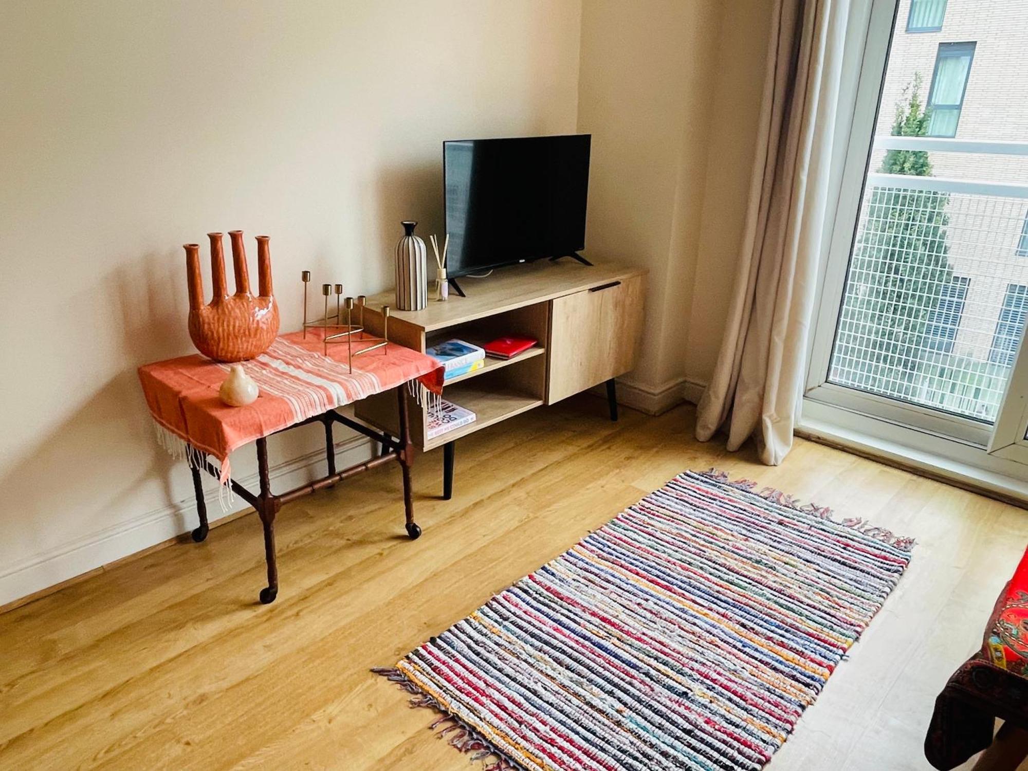 Bright Fun Relaxing Apartment In The Heart Of エプソム エクステリア 写真